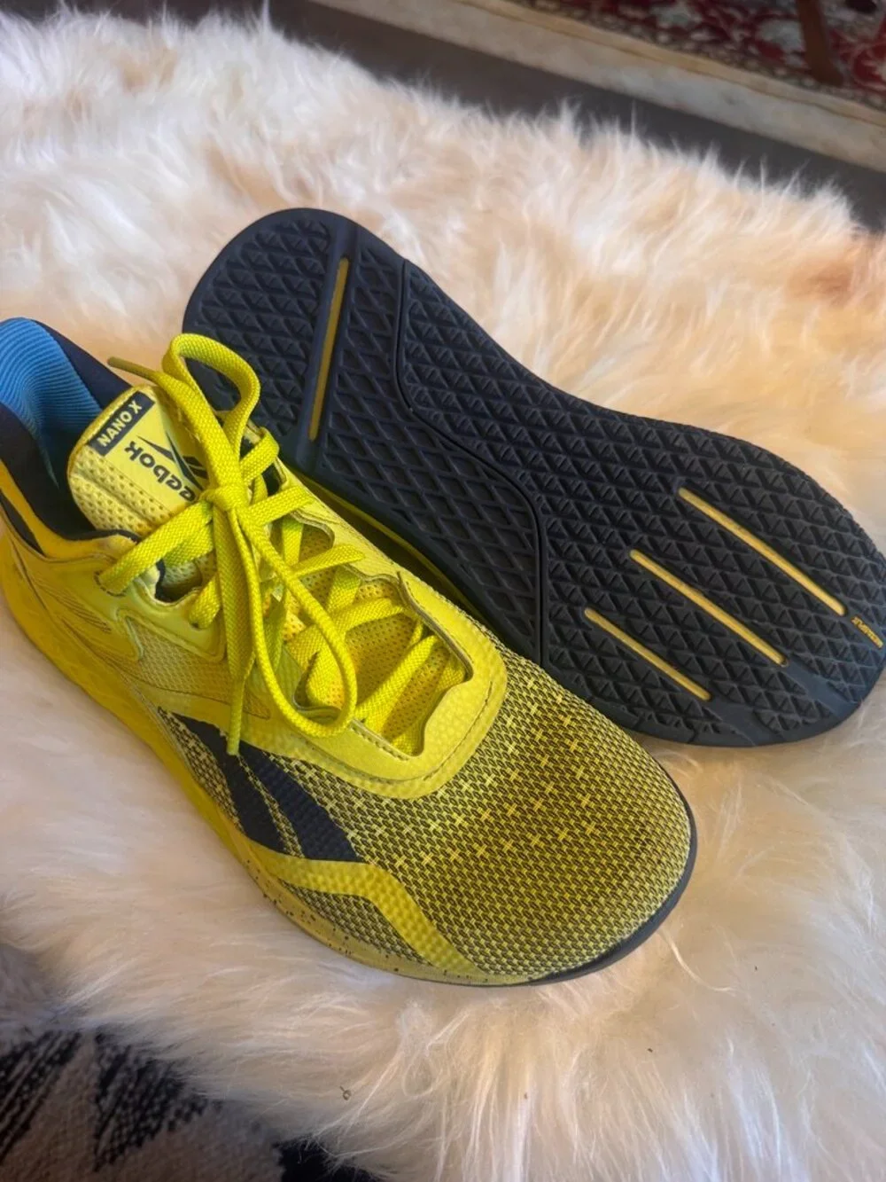 Women Reebok Nano x  Cross Fit  Athletic trainer sz 8,5 neon color